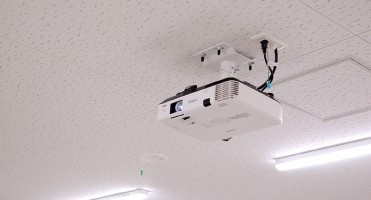 最新 高解像度プロジェクター